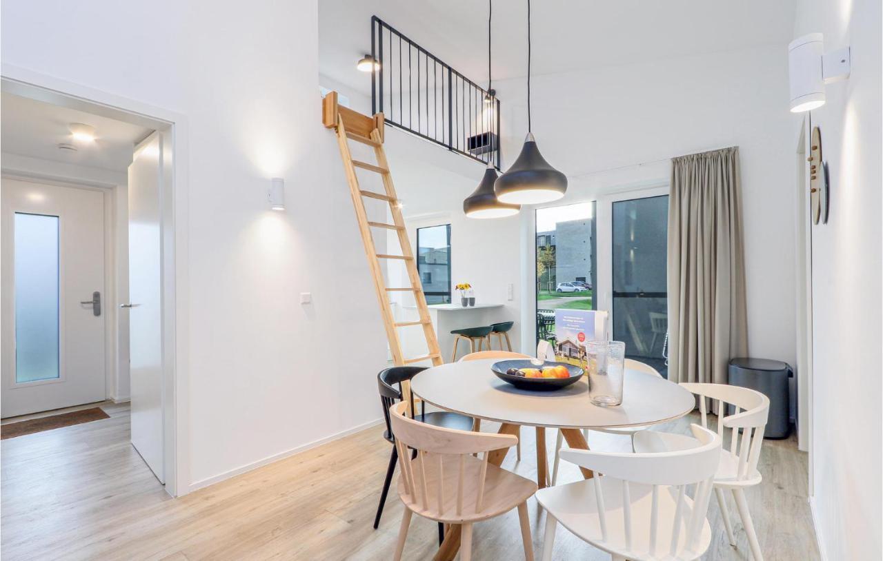 Gorgeous Home In Lembruch-Duemmer See With Kitchen Exteriör bild