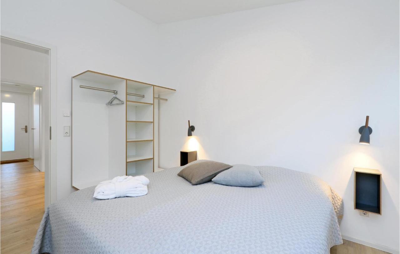 Gorgeous Home In Lembruch-Duemmer See With Kitchen Exteriör bild