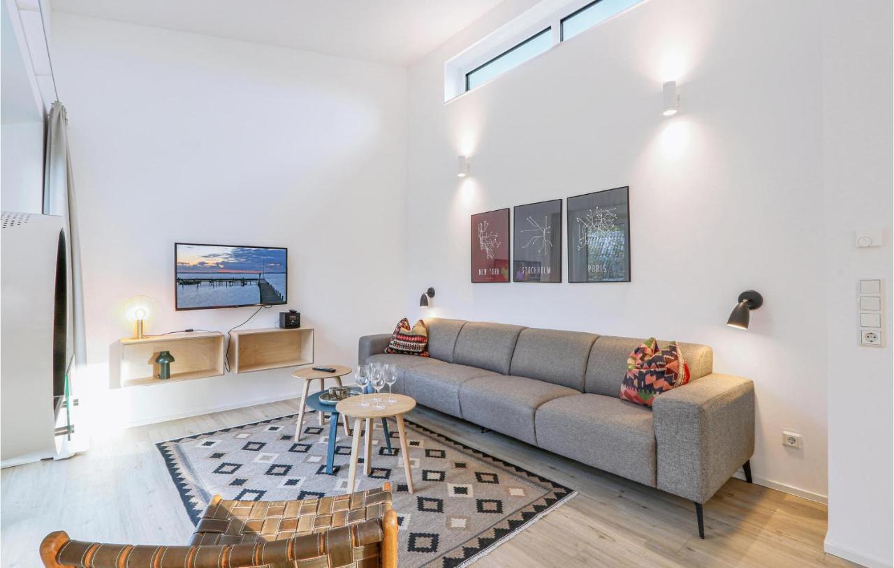 Gorgeous Home In Lembruch-Duemmer See With Kitchen Exteriör bild
